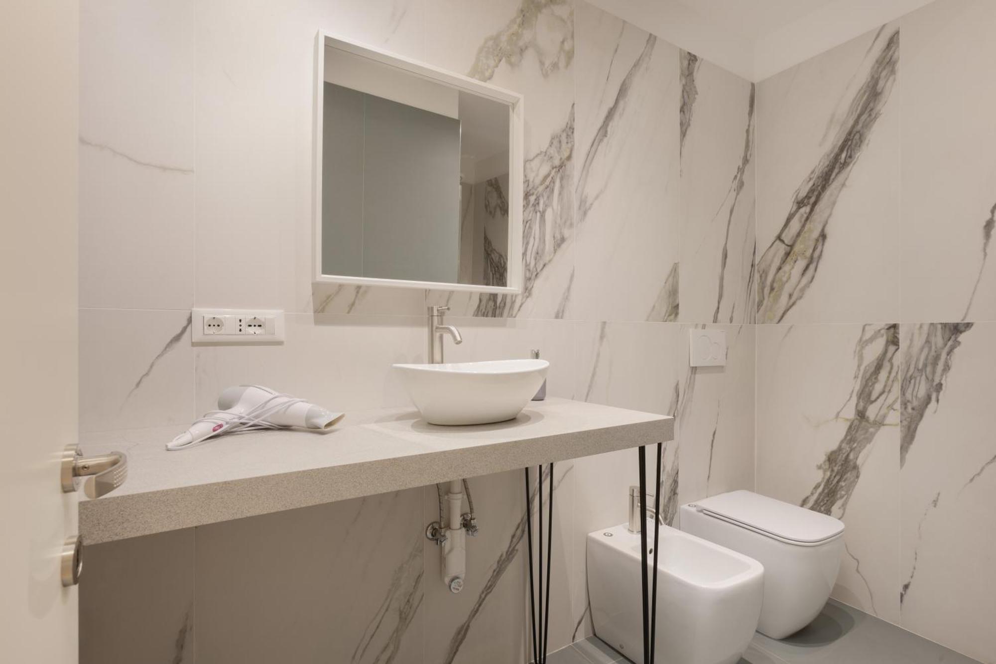 Snapstay Luxury Apartments In Centro A Трієст Екстер'єр фото