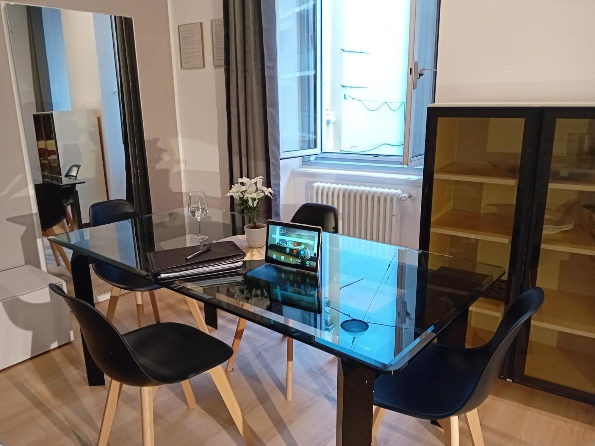 Snapstay Luxury Apartments In Centro A Трієст Екстер'єр фото